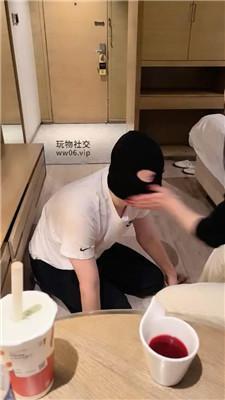 曼妮老师下跪狗舌清理贝壳头白棉袜 JS250118-23