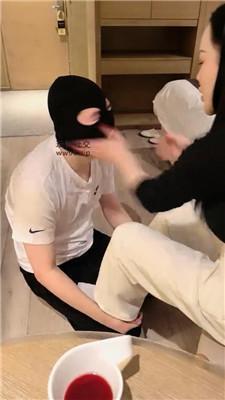 曼妮老师下跪狗舌清理贝壳头白棉袜 JS250118-23