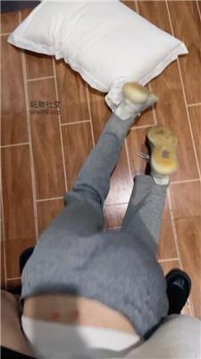 沐沐大大跪舔长靴脏臭棉袜玉足 JS250205-33