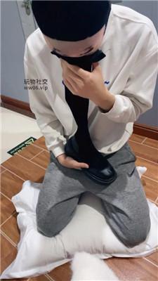 沐沐大大跪舔长靴脏臭棉袜玉足 JS250205-33