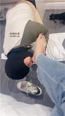 沐沐大大小白鞋辱-高跟踩-圣水喂食 JS250203-26