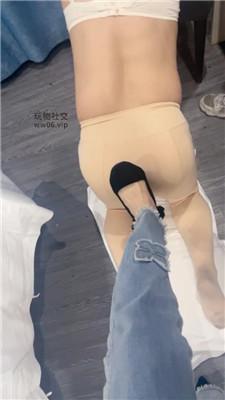 沐沐大大小白鞋辱-高跟踩-圣水喂食 JS250203-26