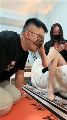 苒溪高跟肉丝插嘴狂舔完整版 bf50279