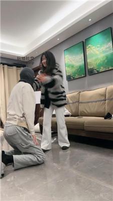 猴歌白袜脚踩踏/捂脸窒息-抽耳光 bf50302