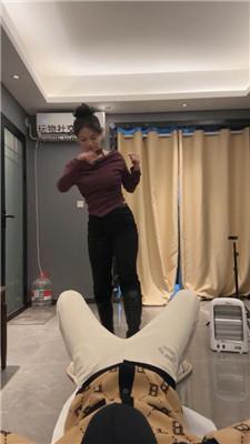 狗哥长靴踩踏连环踢裆 bf50301