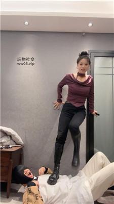 狗哥长靴踩踏连环踢裆 bf50301