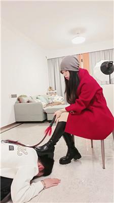 薇薇骑马清理脏长靴-重度鞭打 JS250214-39