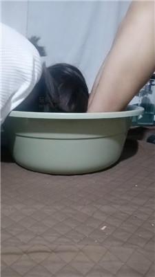 伪娘和人妻蓬头垢面狗睡前伺候 JS250213-15