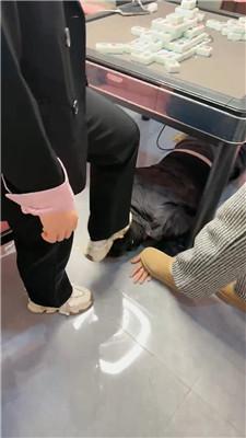 乔伊麻将桌底下卑微贱奴三视角版 JS250213-17