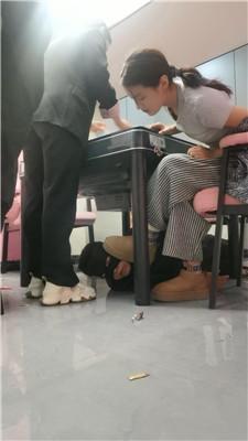 乔伊麻将桌底下卑微贱奴三视角版 JS250213-17