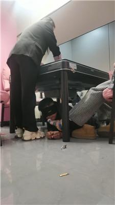 乔伊麻将桌底下卑微贱奴三视角版 JS250213-17
