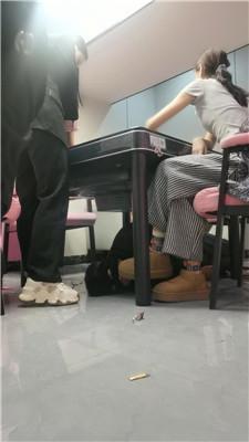 乔伊麻将桌底下卑微贱奴三视角版 JS250213-17