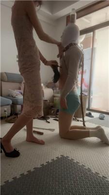 俱乐部连环抽耳光/脚下喂食/吃死皮 bf50253