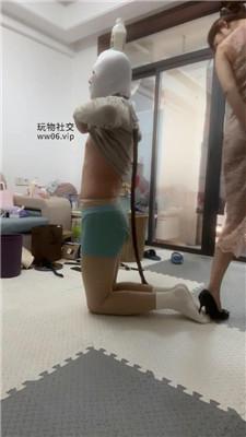 俱乐部连环抽耳光/脚下喂食/吃死皮 bf50253