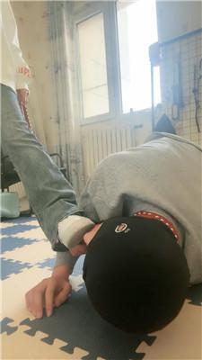 海绵大大小白鞋白棉袜蹂躏踩-玉足狂舔 JS250213-19