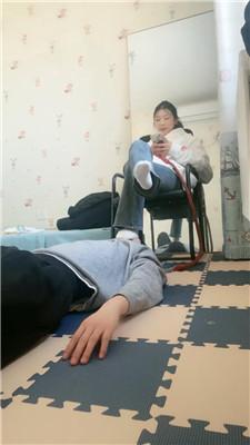 海绵大大小白鞋白棉袜蹂躏踩-玉足狂舔 JS250213-19