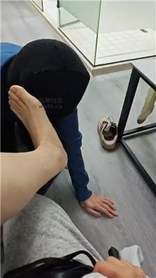 玉主子白袜酸臭脚狂舔 JS250214-12