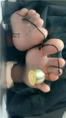 乔乔在这里早些给我买 250212-12