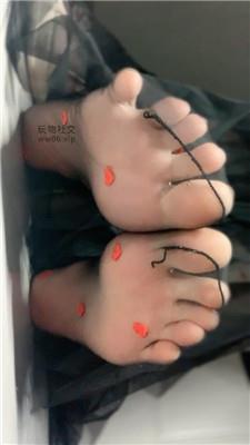 乔乔在这里早些给我买 250212-12