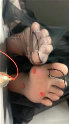 乔乔在这里早些给我买 250212-12