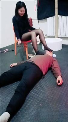 九创双主团捆绑强制滴蜡-黑丝高跟踩 JS250209-5