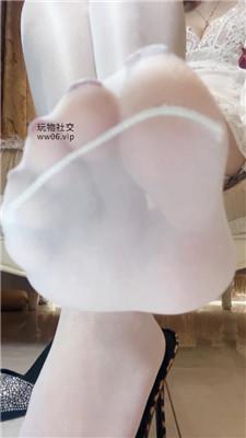 茹雪爬进来 250207-16