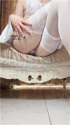 茹雪爬进来 250207-16