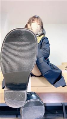 奶味小仙女同桌的鞋 250207-11