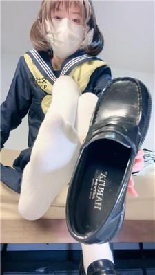 奶味小仙女同桌的鞋 250207-11