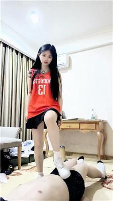 汀兰大大运动女神小白鞋白袜踢踹 bf50109