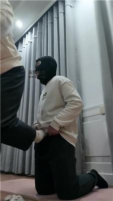 拽拽鞭打-脏白袜蹂躏踩虐 JS250209-1