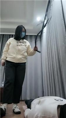 拽拽鞭打-脏白袜蹂躏踩虐 JS250209-1