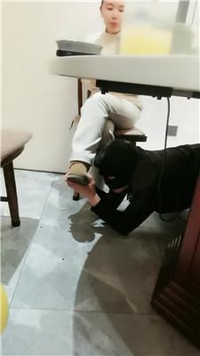 乔伊双S-餐桌底下踩奴隶双视角版 bf50035