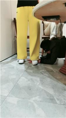 乔伊双S-餐桌底下踩奴隶双视角版 bf50035