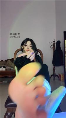 奶豆包运动后的白袜加极限臀炸 250206-1