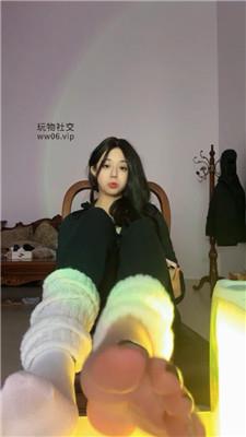奶豆包运动后的白袜加极限臀炸 250206-1