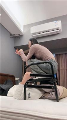 猴歌牛仔裤坐脸窒息 bf50045