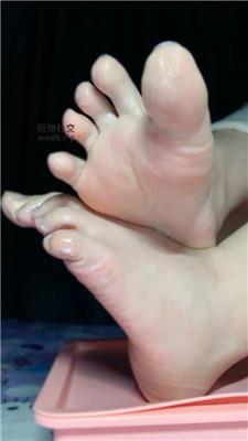 乔乔在这里润滑脚底裸足炸鲸 250215-11