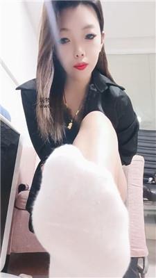 依依被妈妈炸干 250215-14