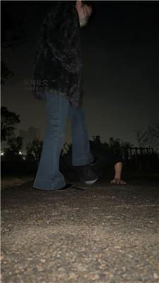 吕雉深夜户外处刑跟踪狂 bf50373