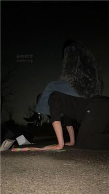 吕雉深夜户外处刑跟踪狂 bf50373