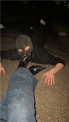 吕雉深夜户外处刑跟踪狂 bf50373