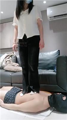 奇了怪了小白鞋白袜踩踏 bf50346