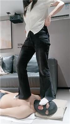 奇了怪了小白鞋白袜踩踏 bf50346