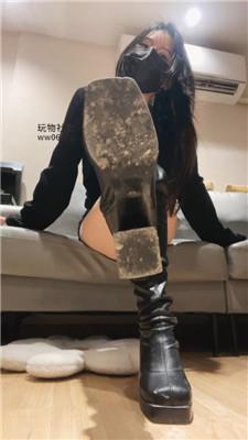 悠悠大魔王过什么情人节,滚过来当狗 250214-7