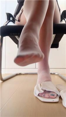 伊柔先寸后炸狗灯 250214-8