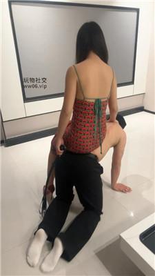 美汐3S-姐妹花狂虐哥哥犬 bf50344