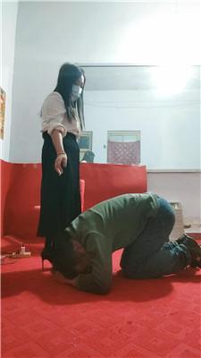 沐颜重度踢裆-数据线鞭打老狗双视角版 JS250227-6