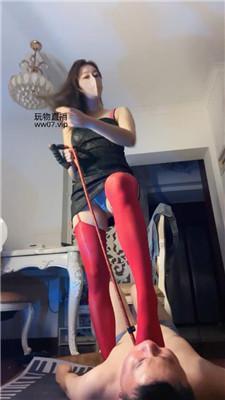 尤野御姐S-红丝袜美腿虐杀 bf50785