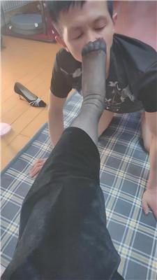 魔鬼天使金发女神黑丝高跟蹂躏踩 bf50818